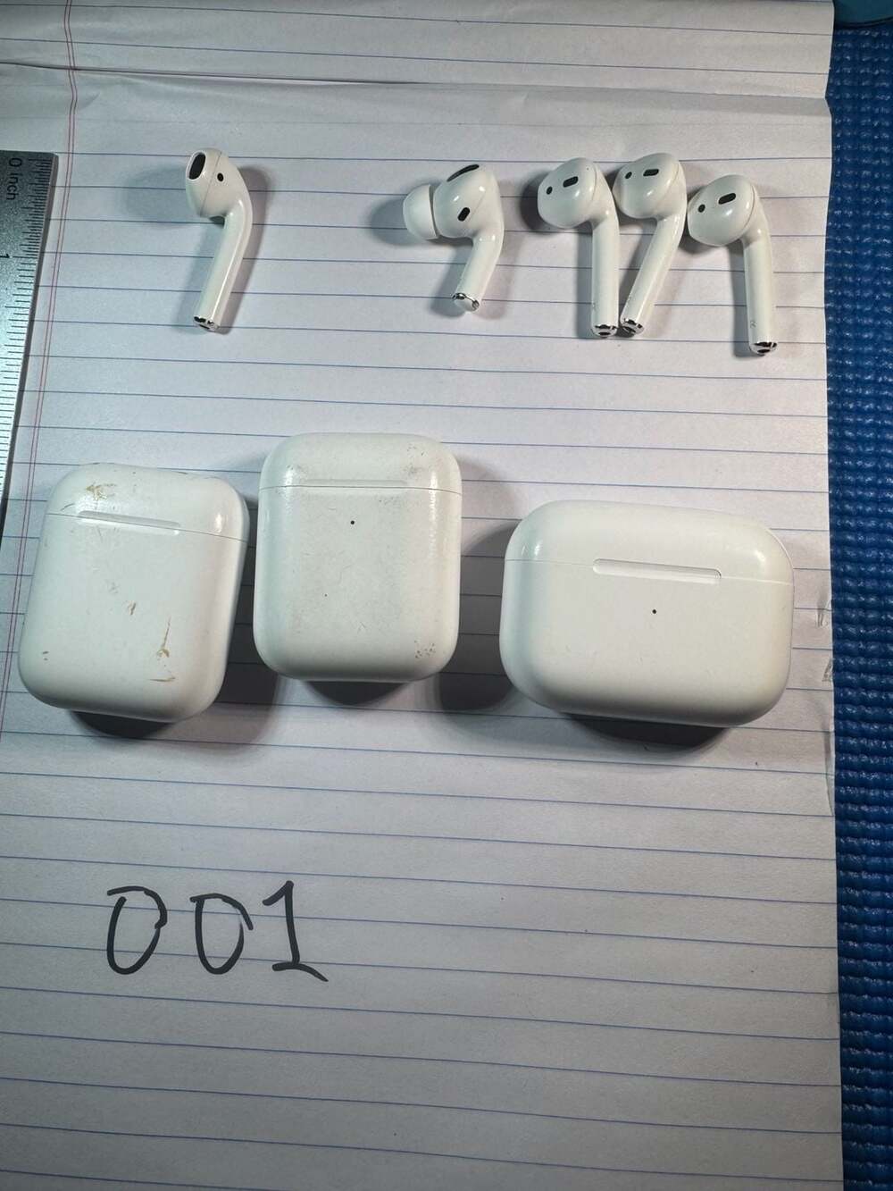 Lot of Apple AirPods Case and earbuds(untested)